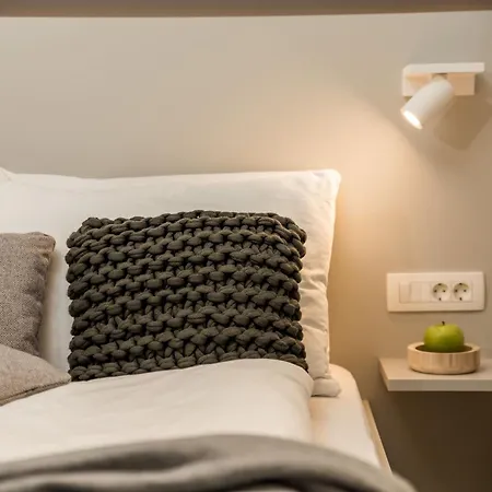 Lejlighed Incenter Apartment 2 *